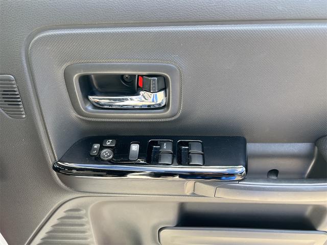 スペーシアカスタム ハイブリッドXSターボ 女性ワンオーナー 4WD 全方位モニター ナビゲーション ドライブレコーダー ETC パドルシフト クルーズコントロール 両側パワースライドドア フルセグTV シートヒーター(32枚目)