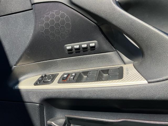 ＩＳ Ｆ ベースグレード　マークレビンソン　皮シート　パワーシート　シートヒーター　メーカーマルチ　ＴＶ　デジタルインナーミラー　ドライブレコーダー　パドルシフト　レーダークルーズ　両席パワーシート　ＥＴＣ　クリアランスソナー（37枚目）