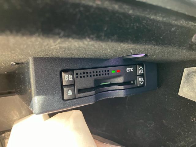 ＩＳ Ｆ ベースグレード　マークレビンソン　皮シート　パワーシート　シートヒーター　メーカーマルチ　ＴＶ　デジタルインナーミラー　ドライブレコーダー　パドルシフト　レーダークルーズ　両席パワーシート　ＥＴＣ　クリアランスソナー（79枚目）