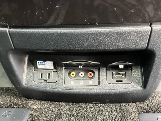 ヴェルファイア ２．５Ｚ　Ｇエディション　モデリスタエアロ　ＪＢＬサウンド　サンルーフ　ＢＳＭ　デジタルインナーミラー　リアエンタ－　パノラミックビューモニター　アイドリングストップシートヒーター　シートベンチレーション　ＴＶ　ＥＴＣ（61枚目）