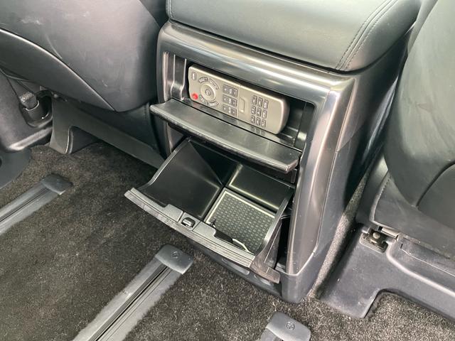 ヴェルファイア ２．５Ｚ　Ｇエディション　モデリスタエアロ　ＪＢＬサウンド　サンルーフ　ＢＳＭ　デジタルインナーミラー　リアエンタ－　パノラミックビューモニター　アイドリングストップシートヒーター　シートベンチレーション　ＴＶ　ＥＴＣ（63枚目）