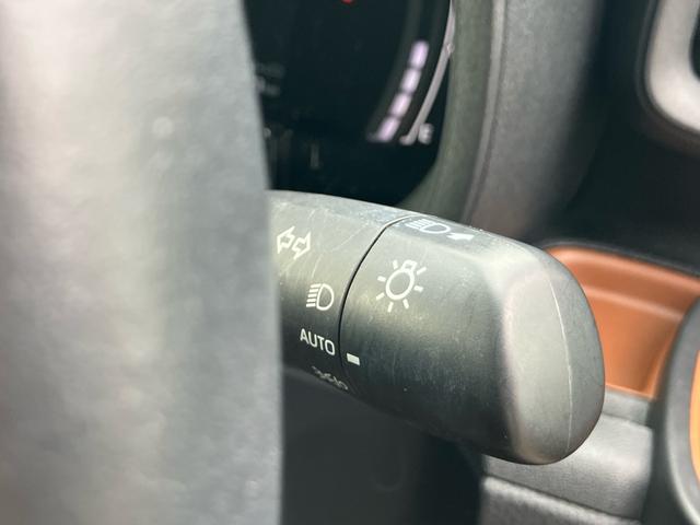 シエンタ Z 禁煙車 純正10.5型ディスプレイオーディオ 全周囲カメラ ハンズフリー両側電動スライドドア LEDヘッドランプ オートエアコン スライドドアサンシェード 天井サーキュレーター 前後ドラレコ ETC(48枚目)