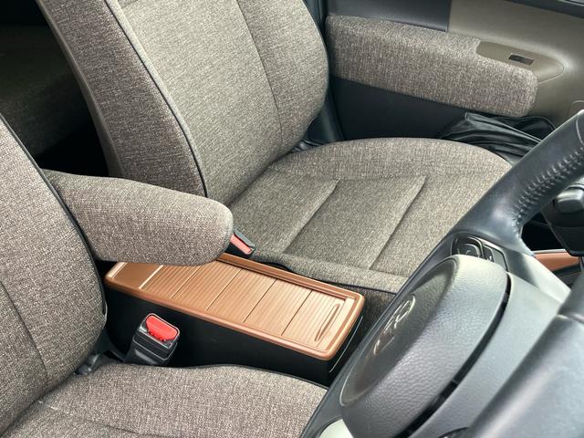 シエンタ Z 禁煙車 純正10.5型ディスプレイオーディオ 全周囲カメラ ハンズフリー両側電動スライドドア LEDヘッドランプ オートエアコン スライドドアサンシェード 天井サーキュレーター 前後ドラレコ ETC(64枚目)