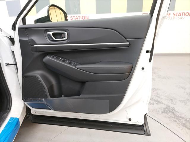 ヴェゼル ｅ：ＨＥＶ　Ｚ　登録済未使用車　Ｈｏｎｄａ　ＣＯＮＮＥＣＴディスプレー＋ＥＴＣ２．０車載器＋ワイヤレス充電器　ＬＥＤヘッドライト　前席シートヒーター／ステアリングヒータ　電子パーキングブレーキ　スマートキー（54枚目）