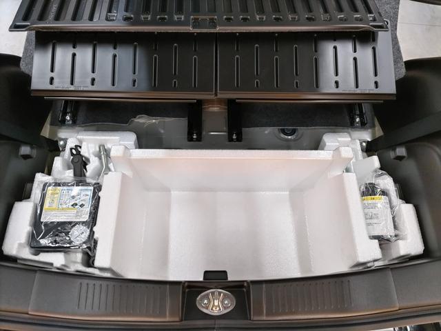 ワゴンＲ ＦＸ　ＤＣＢＳ（予防安全機能）　届出済未使用車　誤発進抑制機能　電動格納ドアミラー　プッシュスタート　キーレス　運転席シートヒーター　ベンチシート　オートエアコン　助手席シートアンダーボックス（22枚目）