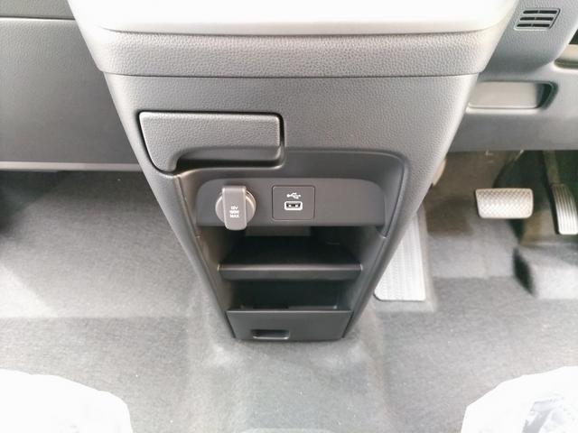 フリード e:HEVエアー EX 6名 登録済未使用車(23枚目)