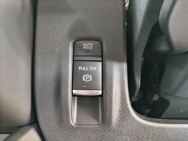 セレナ e-パワー ハイウェイスターV アラウンドビューモニター+ルームミラー+ドラレコ+LEDヘッドライト+日産ナビ+ETC2.0+SOSコール 登録済未使用車(22枚目)