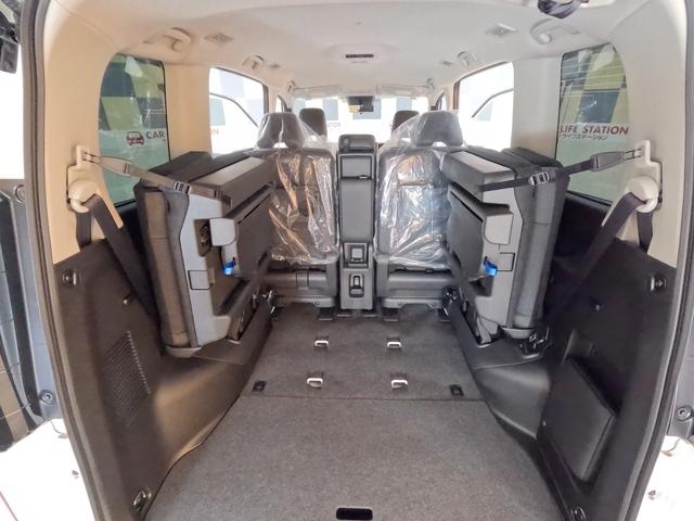 セレナ e-パワー ハイウェイスターV アラウンドビューモニター+ルームミラー+ドラレコ+LEDヘッドライト+日産ナビ+ETC2.0+SOSコール 登録済未使用車(49枚目)