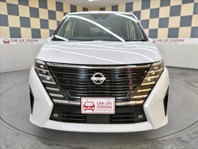 セレナ e-パワー ハイウェイスターV アラウンドビューモニター+ルームミラー+ドラレコ+LEDヘッドライト+日産ナビ+ETC2.0+SOSコール 登録済未使用車(58枚目)