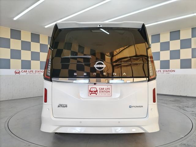 セレナ e-パワー ハイウェイスターV アラウンドビューモニター+ルームミラー+ドラレコ+LEDヘッドライト+日産ナビ+ETC2.0+SOSコール 登録済未使用車(62枚目)