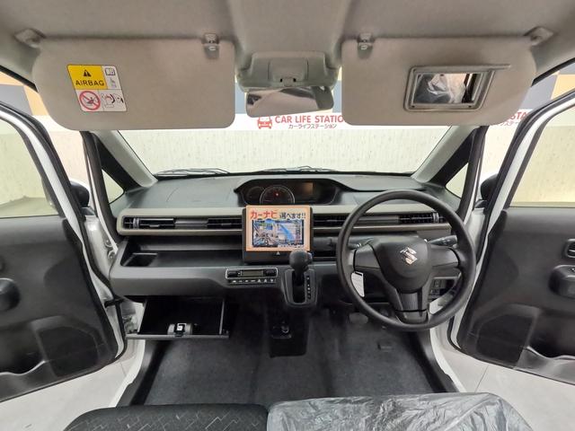 ワゴンR FX 届出済未使用車 DCBS(予防安全機能) 誤発進抑制機能 電動格納ドアミラー プッシュスタート キーレス 運転席シートヒーター ベンチシート オートエアコン 助手席シートアンダーボックス(10枚目)