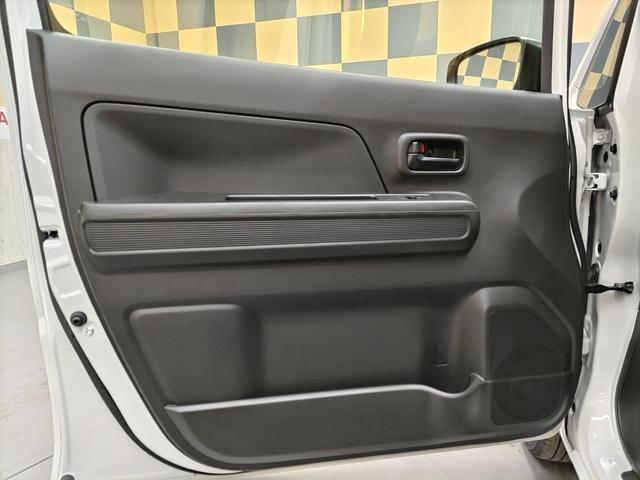 ワゴンR FX 届出済未使用車 DCBS(予防安全機能) 誤発進抑制機能 電動格納ドアミラー プッシュスタート キーレス 運転席シートヒーター ベンチシート オートエアコン 助手席シートアンダーボックス(24枚目)