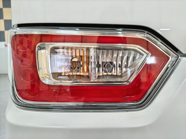 ワゴンR FX 届出済未使用車 DCBS(予防安全機能) 誤発進抑制機能 電動格納ドアミラー プッシュスタート キーレス 運転席シートヒーター ベンチシート オートエアコン 助手席シートアンダーボックス(54枚目)