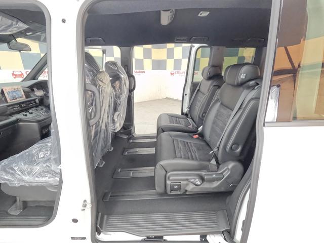 ステップワゴン ｅ：ＨＥＶスパーダ　プレミアムライン　７人乗り　登録済未使用車（33枚目）