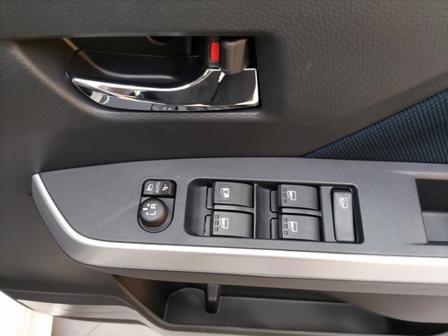 ルーミー カスタムG 登録済未使用車 ナビレディパッケージ(18枚目)