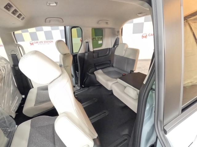 フリード ｅ：ＨＥＶエアー　ＥＸ　登録済未使用車（48枚目）