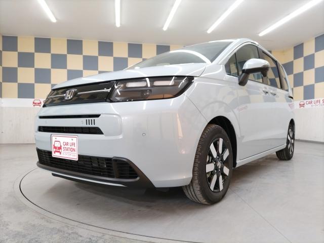 フリード ｅ：ＨＥＶエアー　ＥＸ　登録済未使用車（62枚目）