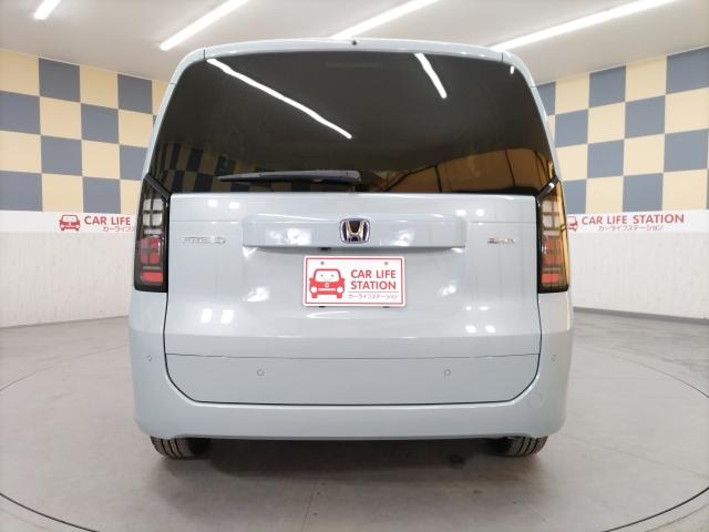 フリード ｅ：ＨＥＶエアー　ＥＸ　登録済未使用車（63枚目）