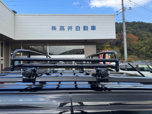 タント ファンクロス　ルーフキャリア　純正ナビ　ドライブレコーダー　ＥＴＣ　バックカメラ　両側電動スライドドア　足マット　シートカバー　バイザー　ドアハンドルプロテクト　ドアアウターハンドル　サイドアンダーガーニッシュ（4枚目）