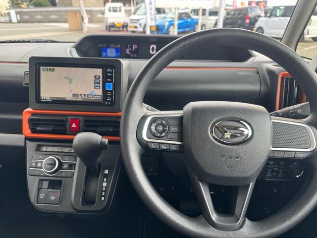 タント ファンクロス　ルーフキャリア　純正ナビ　ドライブレコーダー　ＥＴＣ　バックカメラ　両側電動スライドドア　足マット　シートカバー　バイザー　ドアハンドルプロテクト　ドアアウターハンドル　サイドアンダーガーニッシュ（17枚目）