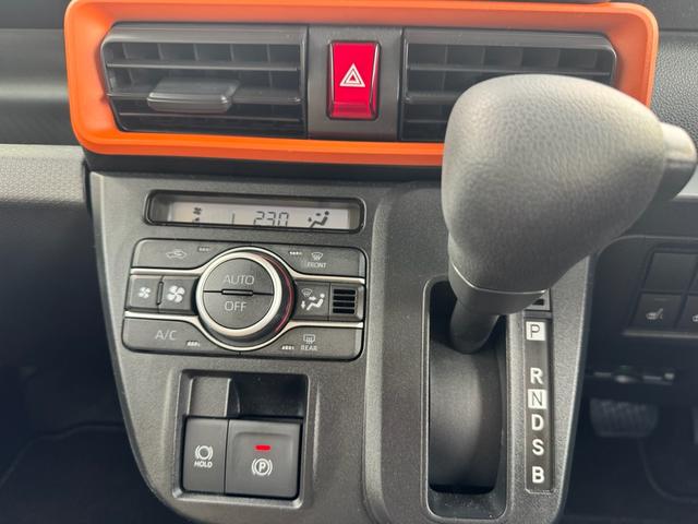 タント ファンクロス　ルーフキャリア　純正ナビ　ドライブレコーダー　ＥＴＣ　バックカメラ　両側電動スライドドア　足マット　シートカバー　バイザー　ドアハンドルプロテクト　ドアアウターハンドル　サイドアンダーガーニッシュ（18枚目）