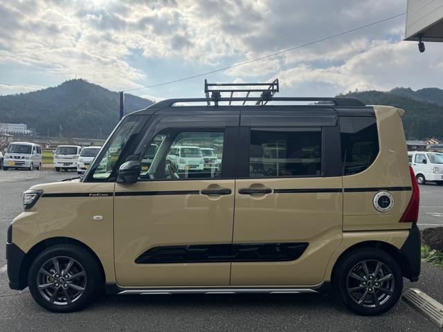 タント ファンクロス　ルーフキャリア　純正ナビ　ドライブレコーダー　ＥＴＣ　バックカメラ　両側電動スライドドア　足マット　シートカバー　バイザー　ドアハンドルプロテクト　ドアアウターハンドル　サイドアンダーガーニッシュ（25枚目）