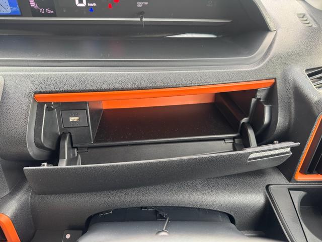 タント ファンクロス　ルーフキャリア　純正ナビ　ドライブレコーダー　ＥＴＣ　バックカメラ　両側電動スライドドア　足マット　シートカバー　バイザー　ドアハンドルプロテクト　ドアアウターハンドル　サイドアンダーガーニッシュ（55枚目）