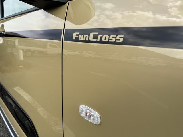 タント ファンクロス　ルーフキャリア　純正ナビ　ドライブレコーダー　ＥＴＣ　バックカメラ　両側電動スライドドア　足マット　シートカバー　バイザー　ドアハンドルプロテクト　ドアアウターハンドル　サイドアンダーガーニッシュ（60枚目）