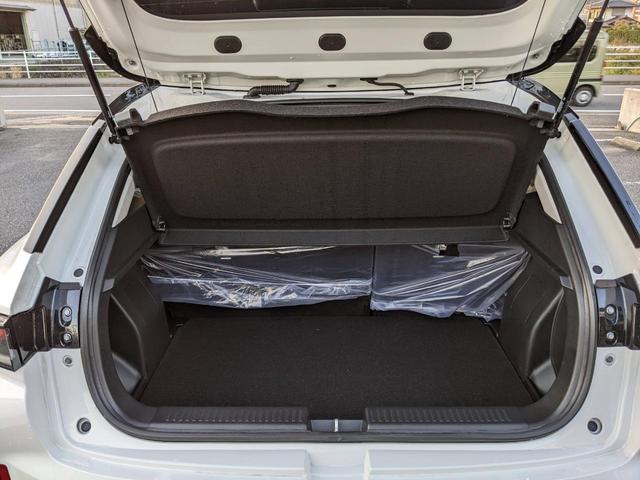 フロンクス １．５　全方位カメラディスプレイオーディオ　フルセグテレビ　ＨＤＭＩ入力　ＵＳＢポート　テレビキャンセラー　スズキコネクト　ＥＴＣ車載器　登録済未使用車　スズキセーフティサポート　スマホワイヤレス充電（13枚目）