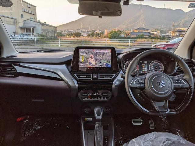 フロンクス １．５　全方位カメラディスプレイオーディオ　フルセグテレビ　ＨＤＭＩ入力　ＵＳＢポート　テレビキャンセラー　スズキコネクト　ＥＴＣ車載器　登録済未使用車　スズキセーフティサポート　スマホワイヤレス充電（27枚目）