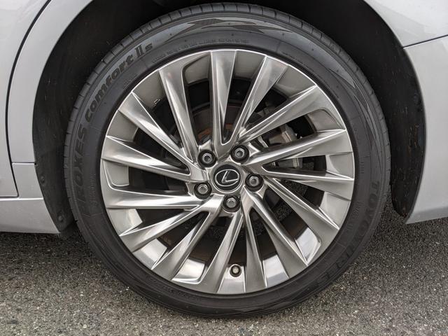 ES ES300h バージョンL 黒革エアシート サンルーフ マークレビンソンTVナビ パノラマビューモニター(18枚目)