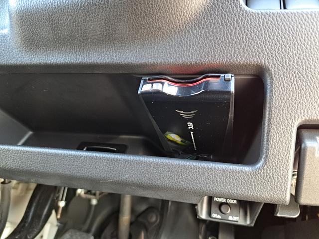 eKスペースカスタム カスタムT e-アシスト メモリーナビ 両側パワースライドドア ミラー型バックカメラ ドライブレコーダー タイヤ新品(64枚目)