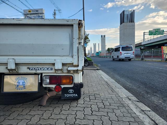 トヨエース 　ジャストロー　ダブルタイヤ　積載量１５００キロ　軽油　ＭＴ　ワンセグＴＶ（6枚目）