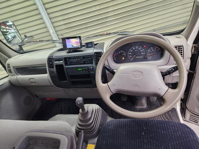 トヨエース 　ジャストロー　ダブルタイヤ　積載量１５００キロ　軽油　ＭＴ　ワンセグＴＶ（29枚目）