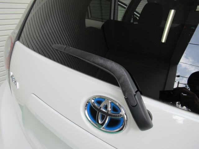 アクア Ｇ　ライムホワイトパールクリスタルシャイン　実走行４２０００ｋｍ台　シートヒーター　トヨタ純正ナビＴＶ　Ｂｌｕｅｔｏｏｔｈオーディオ　ハンズフリー　バックカメラ　ＥＴＣ　スマートキー　ワンオーナー　禁煙（12枚目）