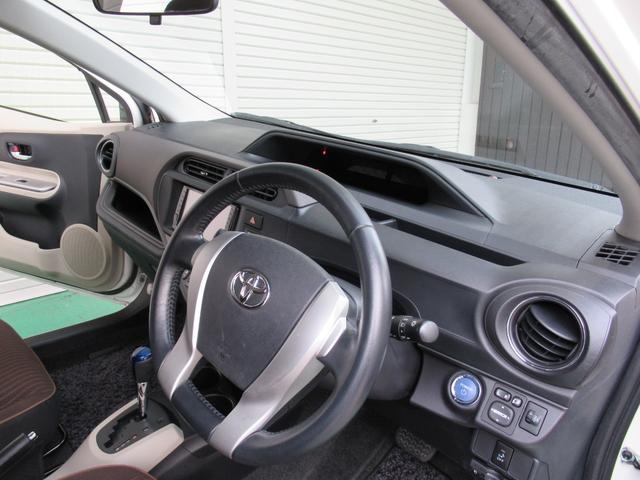 アクア Ｇ　ライムホワイトパールクリスタルシャイン　実走行４２０００ｋｍ台　シートヒーター　トヨタ純正ナビＴＶ　Ｂｌｕｅｔｏｏｔｈオーディオ　ハンズフリー　バックカメラ　ＥＴＣ　スマートキー　ワンオーナー　禁煙（25枚目）