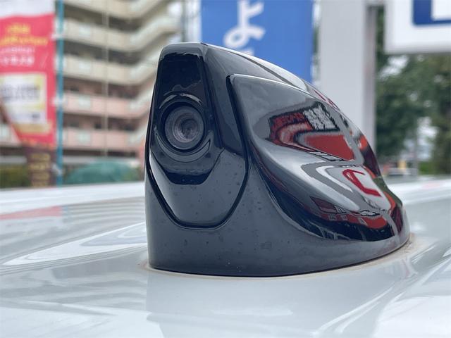 ディフェンダー ９０　４ＷＤ　３００ＰＳ　前後ドライブレコーダー　全周囲カメラ　クリアランスソナー　アダプティブクルーズ　衝突被害軽減システム　ナビ　オートライト　ＬＥＤヘッドランプ　１８インチアルミ　スマートキー（10枚目）