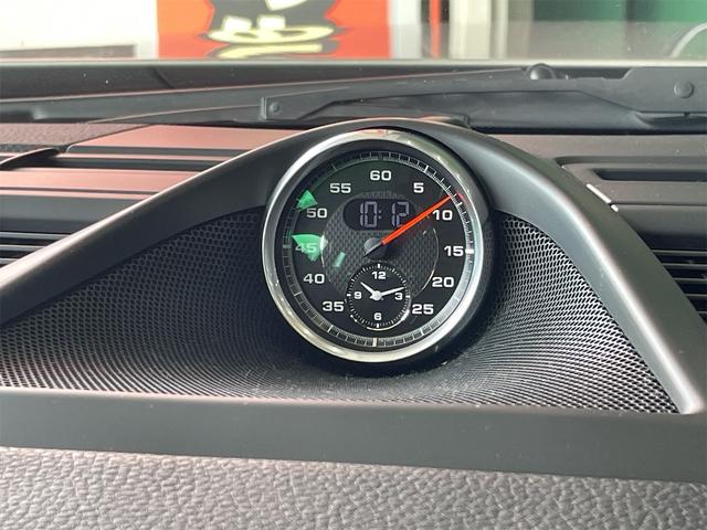 パナメーラ Ｓ　ハイブリッド　ＥＴＣ　クリアランスソナー　オートクルーズコントロール　バックカメラ　ナビ　フルセグＴＶ　アルミホイール　オートライト　ＨＩＤ　サンルーフ　ＡＴ　シートヒーター　シートエアコン　キーレスエントリー（6枚目）