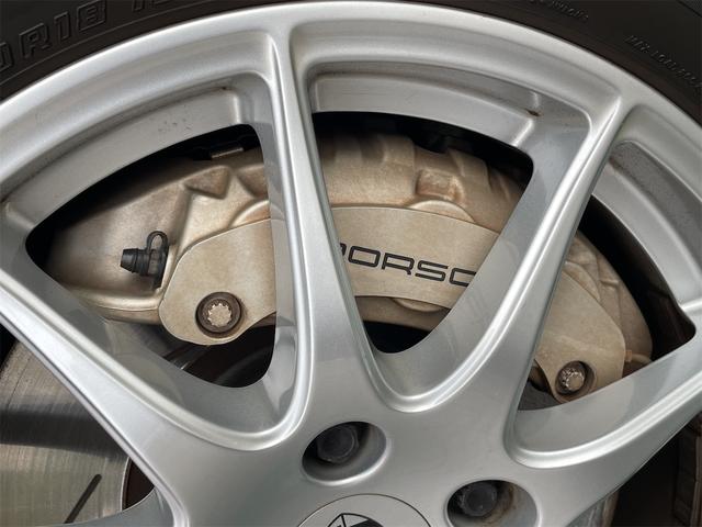 パナメーラ Ｓ　ハイブリッド　ＥＴＣ　クリアランスソナー　オートクルーズコントロール　バックカメラ　ナビ　フルセグＴＶ　アルミホイール　オートライト　ＨＩＤ　サンルーフ　ＡＴ　シートヒーター　シートエアコン　キーレスエントリー（16枚目）