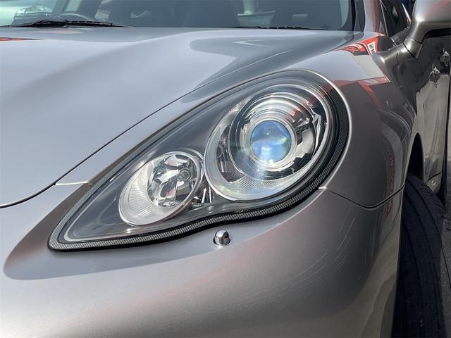 パナメーラ Ｓ　ハイブリッド　ＥＴＣ　クリアランスソナー　オートクルーズコントロール　バックカメラ　ナビ　フルセグＴＶ　アルミホイール　オートライト　ＨＩＤ　サンルーフ　ＡＴ　シートヒーター　シートエアコン　キーレスエントリー（70枚目）