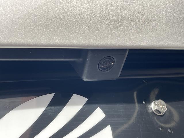 パナメーラ Ｓ　ハイブリッド　ＥＴＣ　クリアランスソナー　オートクルーズコントロール　バックカメラ　ナビ　フルセグＴＶ　アルミホイール　オートライト　ＨＩＤ　サンルーフ　ＡＴ　シートヒーター　シートエアコン　キーレスエントリー（74枚目）