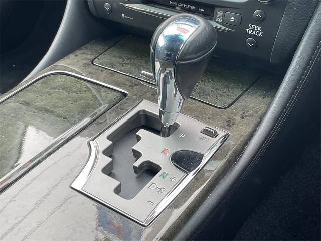 GS GS350 ETC クルーズコントロール バックカメラ ナビ フルセグTV 18インチアルミ オートライト HID AT スマートキー 電動格納ミラー 盗難防止システム パワーシート CD MD USB(47枚目)
