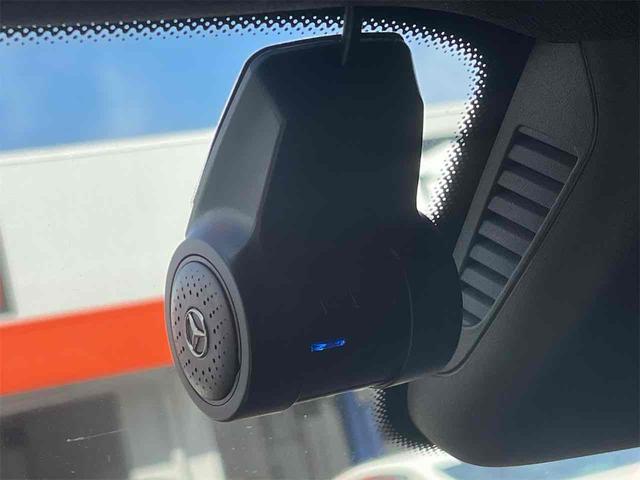 ＧＬＣ ＧＬＣ２５０　４マチックスポーツ　４ＷＤ　ドライブレコーダー　ＥＴＣ　全周囲カメラ　クリアランスソナー　アダプティブクルーズ　レーンアシスト　パワーシート　衝突被害軽減システム　ナビ　フルセグＴＶ　ＬＥＤヘッドライト　電動リアゲート（6枚目）