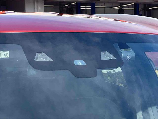 ＧＬＣ ＧＬＣ２５０　４マチックスポーツ　４ＷＤ　ドライブレコーダー　ＥＴＣ　全周囲カメラ　クリアランスソナー　アダプティブクルーズ　レーンアシスト　パワーシート　衝突被害軽減システム　ナビ　フルセグＴＶ　ＬＥＤヘッドライト　電動リアゲート（9枚目）