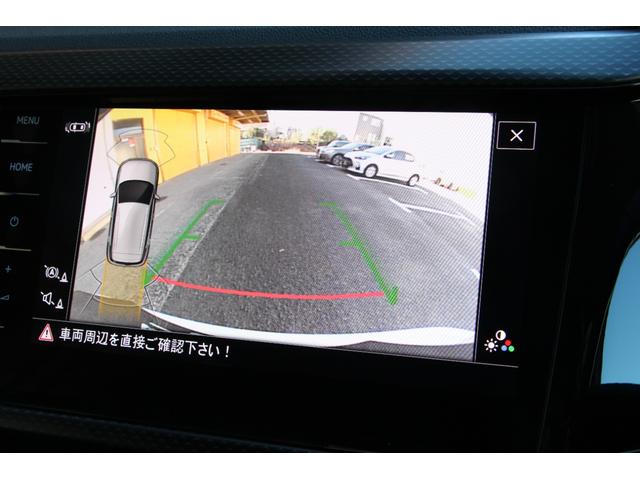 Ｔ－クロス ＴＳＩ　アクティブ　バックカメラ　クリアランスソナー　パークアシスト　衝突被害軽減システム　ナビ　オートライト　ＬＥＤヘッドランプ　アルミホイール　スマートキー　アイドリングストップ　ＡＴ　盗難防止システム　ＡＢＳ（13枚目）