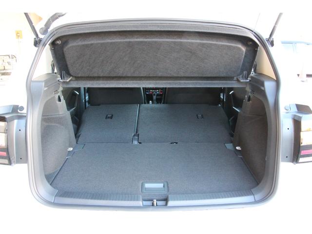 Ｔ－クロス ＴＳＩ　アクティブ　バックカメラ　クリアランスソナー　パークアシスト　衝突被害軽減システム　ナビ　オートライト　ＬＥＤヘッドランプ　アルミホイール　スマートキー　アイドリングストップ　ＡＴ　盗難防止システム　ＡＢＳ（55枚目）