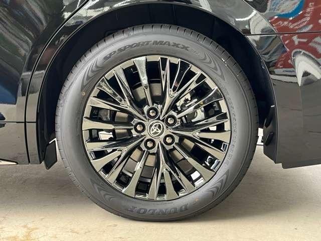 ヴェルファイア Ｚ　プレミア　登録済み未使用車　両側電動スライドドア　ガラスル－フ　全周囲カメラ　フルセグナビ　クリアランスソナー　アダプティブクルーズコントロール　レーンキープアシスト　パワシート　シートヒーター　オットマン（23枚目）