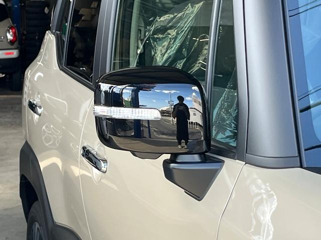 クロスビー ハイブリッドMZ ブラウンアクセントパッケージ装着車 全方位カメラ LEDヘッドライト コーナーセンサー レーンキープアシスト 衝突被害軽減ブレーキ スマートキー USB 純正AW (ベージュブラック)(17枚目)