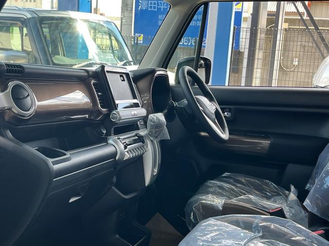 クロスビー ハイブリッドMZ ブラウンアクセントパッケージ装着車 全方位カメラ LEDヘッドライト コーナーセンサー レーンキープアシスト 衝突被害軽減ブレーキ スマートキー USB 純正AW (ベージュブラック)(39枚目)