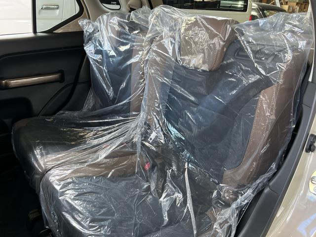 クロスビー ハイブリッドMZ ブラウンアクセントパッケージ装着車 全方位カメラ LEDヘッドライト コーナーセンサー レーンキープアシスト 衝突被害軽減ブレーキ スマートキー USB 純正AW (ベージュブラック)(44枚目)